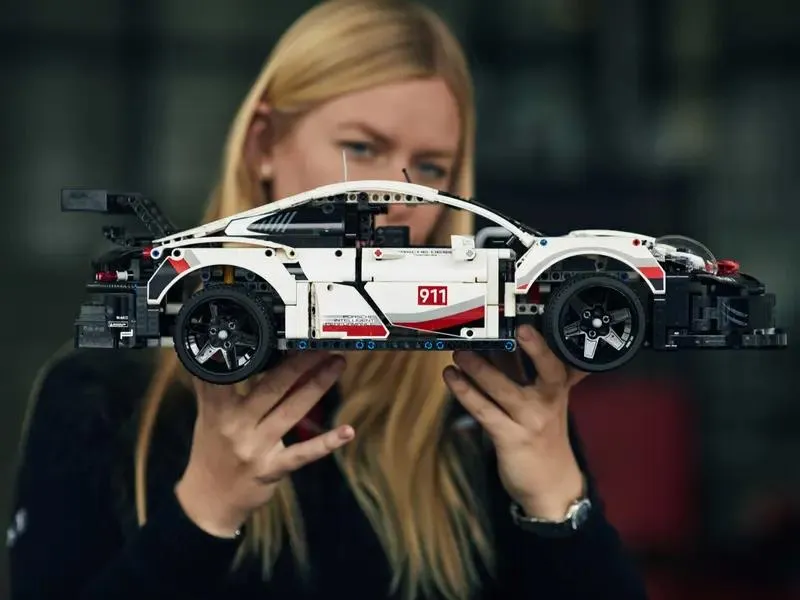 42096 Porsche 911 RSR