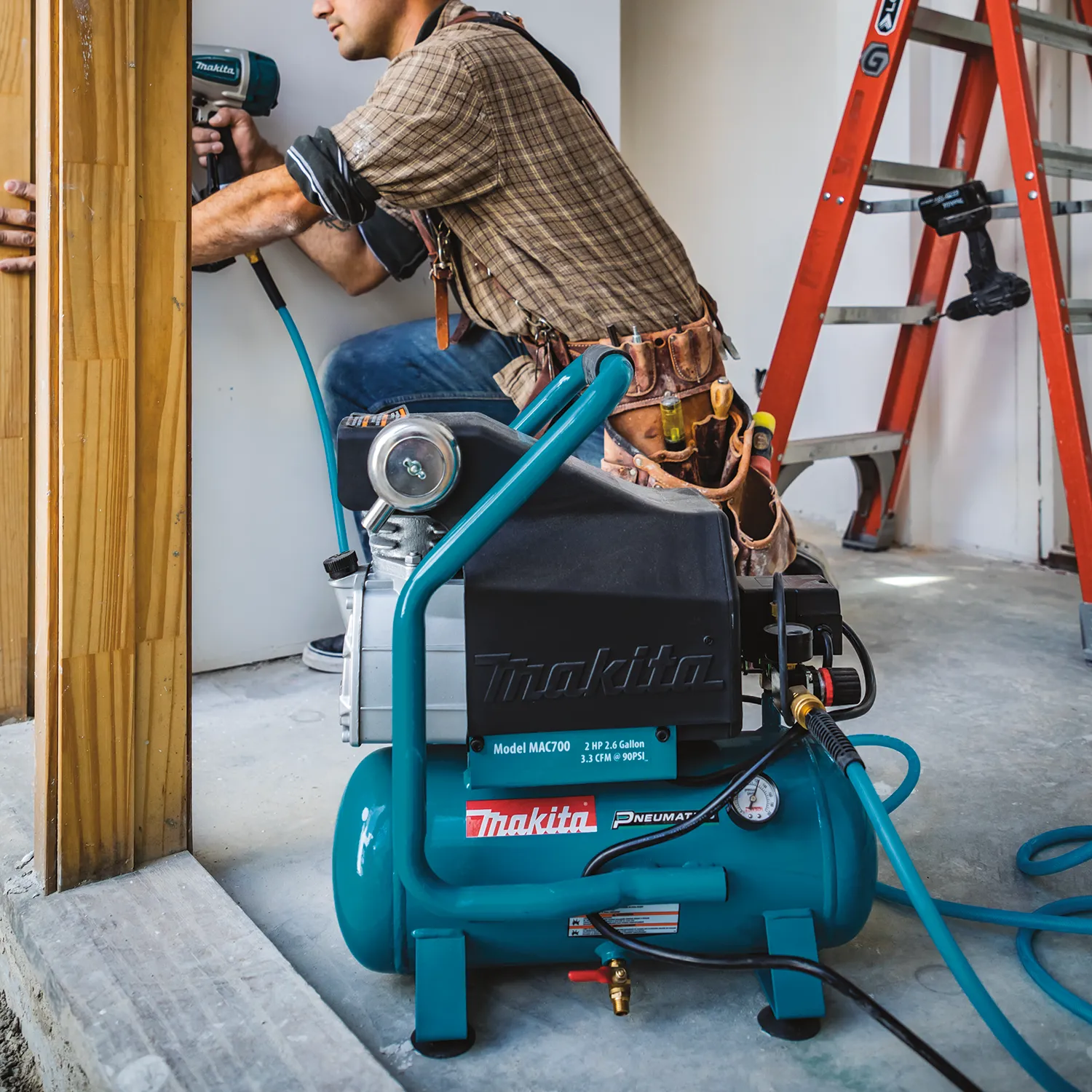 Makita MAC700 Compressor