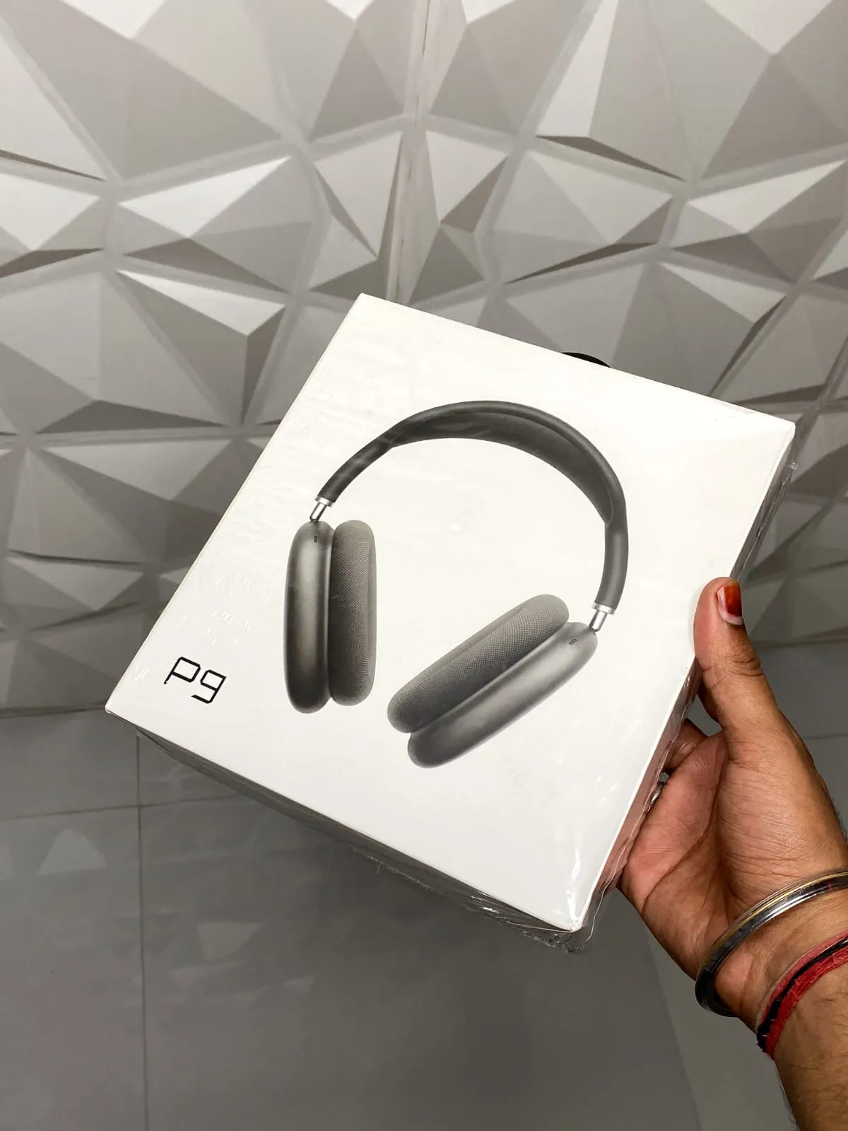 P9 Wireless Bluetooth Headphones (Apple Airpods Max)